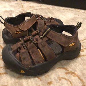 Keen Kids * Newport Premium * Size 9 (toddler)